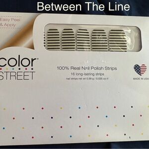 Color Street Between The Line Nail Strips - Black and White